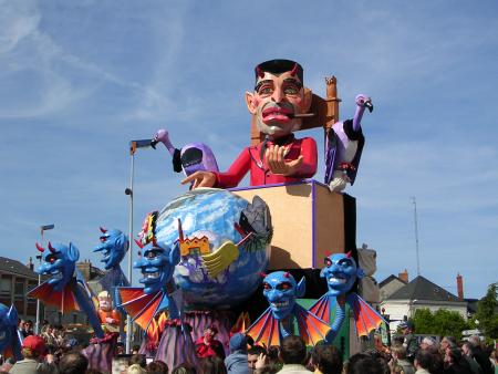 le char  du carnaval